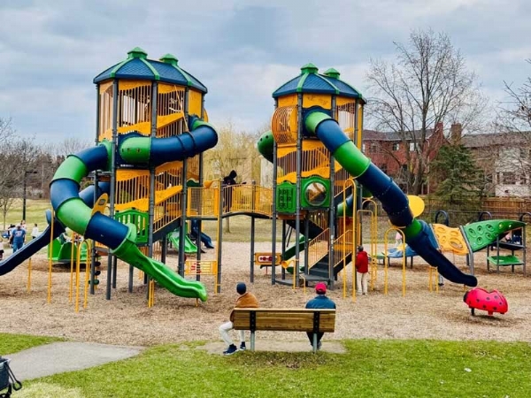 景區(qū)生態(tài)游樂(lè)