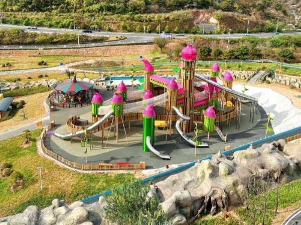 景區(qū)生態(tài)游樂(lè)